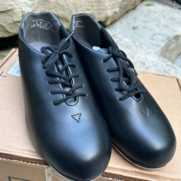 Capezio Oxford Style Tic Tap Toe Shoes – Size 6W – Model 443 - Picture 2 of 16